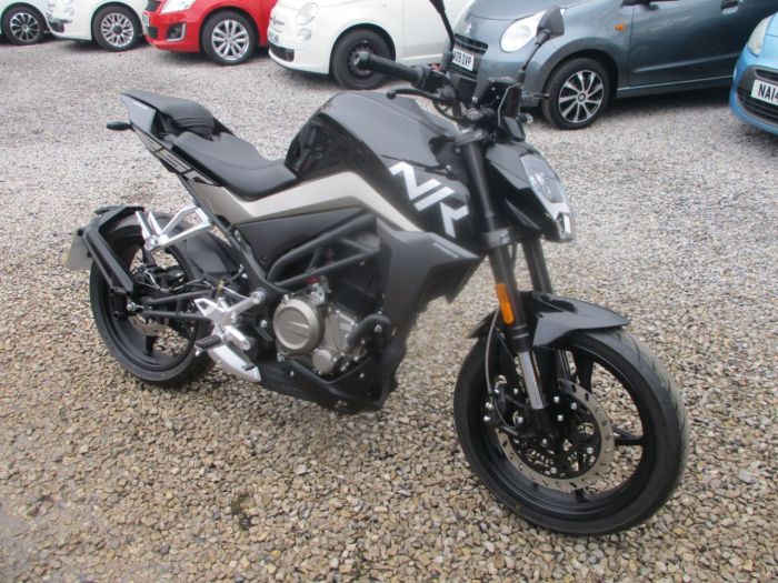 Cf Moto 250NK 250NK Naked Petrol Black