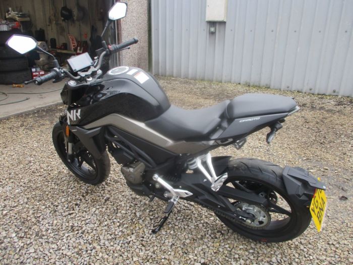 Cf Moto 250NK 250NK Naked Petrol Black