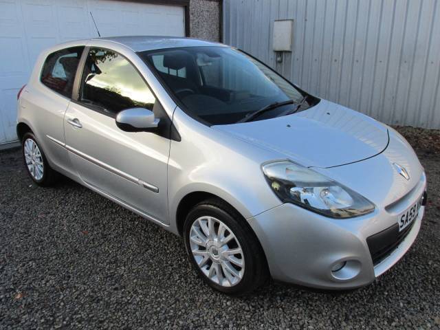 Renault Clio 1.2 16V TomTom Edition 3dr ## LOW MILES - STUNNING CAR ## Hatchback Petrol Silver