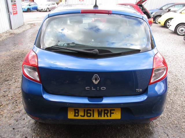 2011 Renault Clio 1.2 TCE Dynamique TomTom 5dr ## FSH - STUNNING CAR ##