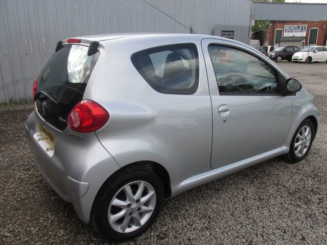 2008 Toyota Aygo 1.0 VVT-i Platinum 3dr [AC] MMT ## 1 LADY OWNER - FSH ##