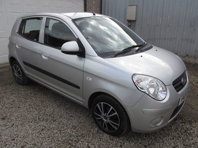 Kia Picanto 1.1 Chill 5dr ## ! OWNER FROM NEW - £35 ROAD TAX ## Hatchback Petrol Silver