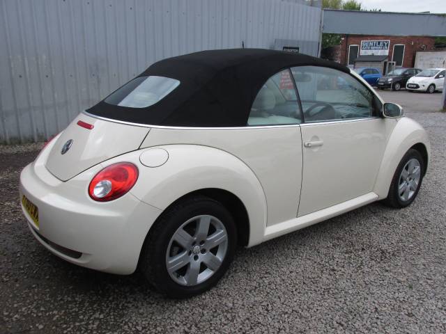 2010 Volkswagen Beetle 1.6 CABRIOLET ## STUNNING CAR - MODERN CLASSIC ##