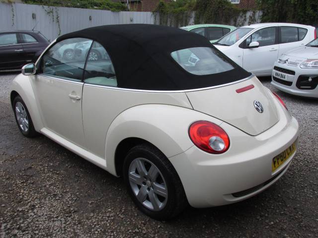 2010 Volkswagen Beetle 1.6 CABRIOLET ## STUNNING CAR - MODERN CLASSIC ##