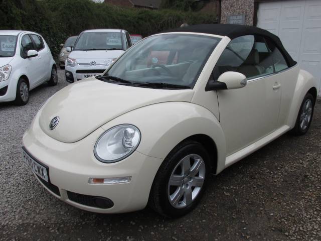 2010 Volkswagen Beetle 1.6 CABRIOLET ## STUNNING CAR - MODERN CLASSIC ##