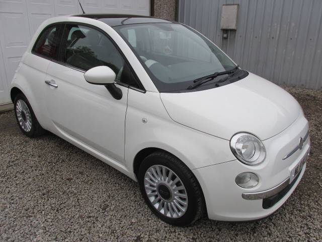 Fiat 500 1.2 Lounge 3dr [Start Stop] ## £35 ROAD TAX - STUNNING CAR ## Hatchback Petrol White
