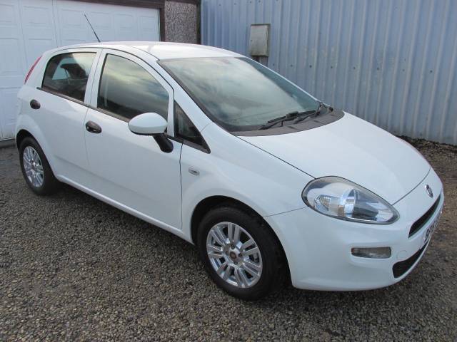 Fiat Punto 1.2 Pop+ 5dr ## JUST SERVICED AND MOT'D - STUNNING CAR ## Hatchback Petrol White