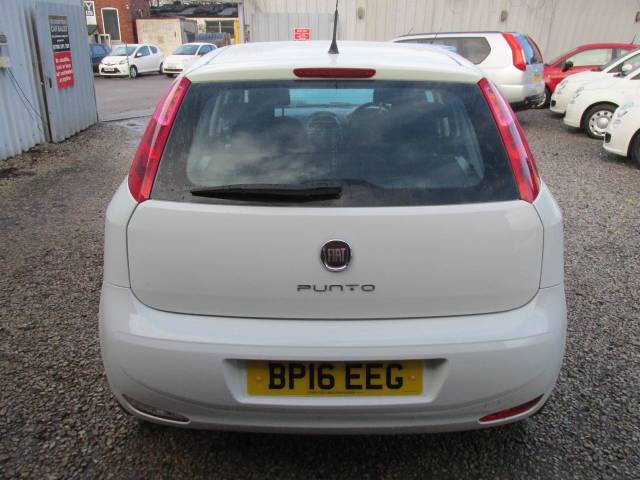 2016 Fiat Punto 1.2 Pop+ 5dr ## JUST SERVICED AND MOT'D - STUNNING CAR ##