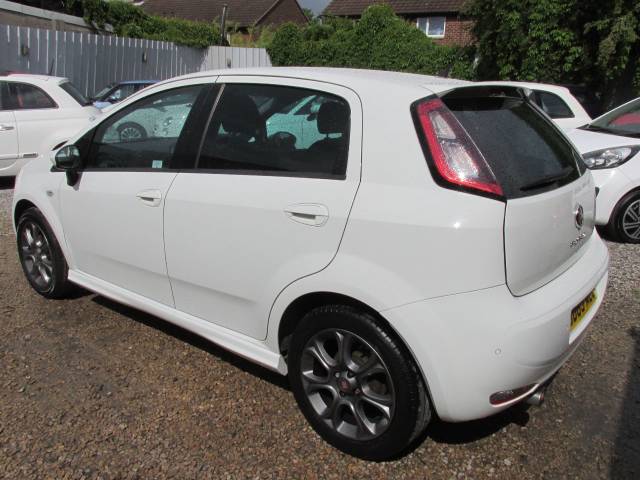 2013 Fiat Punto 1.2 GBT 5dr ## LOW MILES - CARPLAY ##