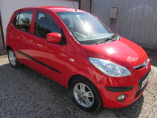 Hyundai i10 1.2 Comfort 5dr Auto ## LOW MILES - STUNNING CAR ## Hatchback Petrol Red