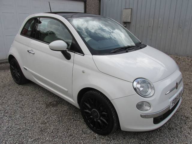 Fiat 500 1.2 Lounge 3dr [Start Stop] ## £35 ROAD TAX - CARPLAY FITTED ## Hatchback Petrol White