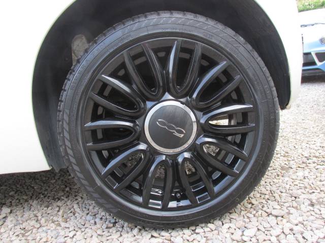2015 Fiat 500 1.2 Lounge 3dr [Start Stop] ## £35 ROAD TAX - CARPLAY FITTED ##