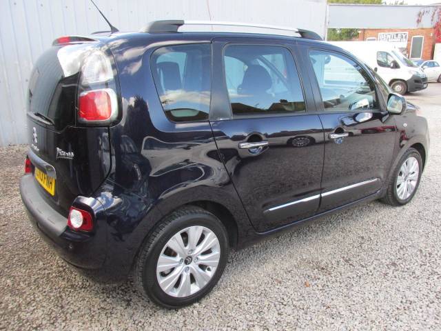2013 Citroen C3 Picasso 1.6 HDi 8V Exclusive 5dr ## £35 ROAD TAX - FSH ##